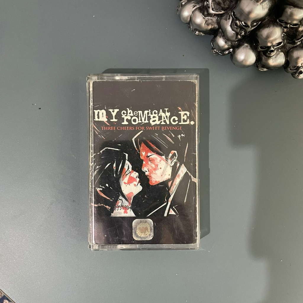 Kaset Pita Emo Post Hardcore Barat-My Chemical Romance-Three Cheer For Sweet Revenge-Second