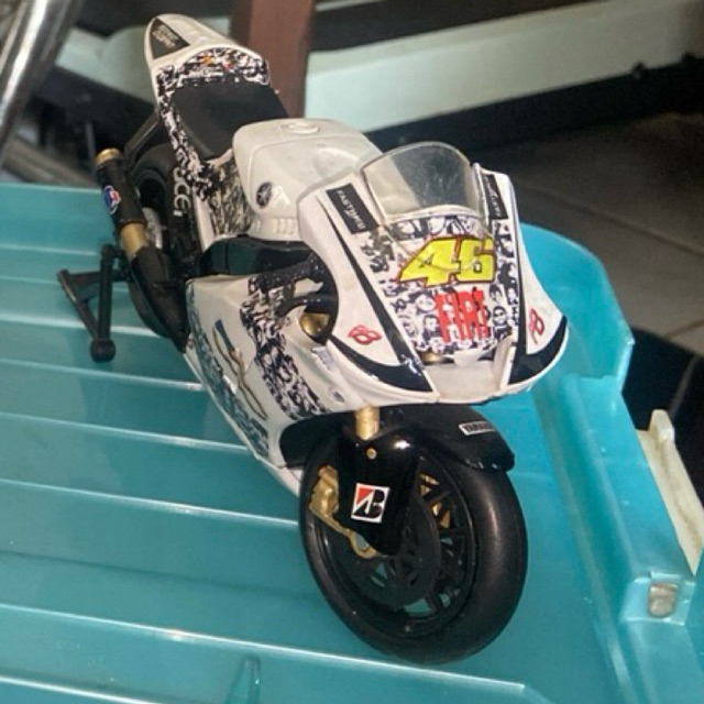 Diecast motogp Valentino Rossi 46