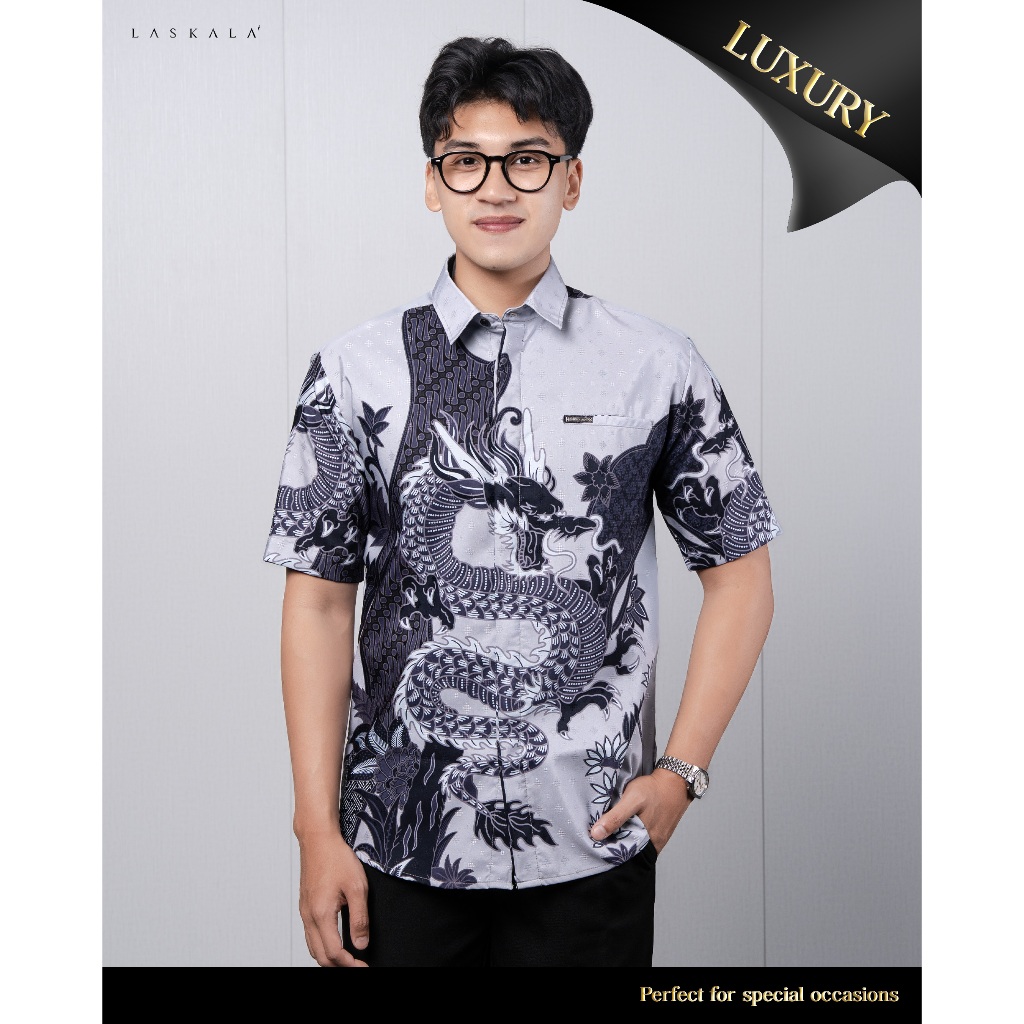 Laskala Batik Premium Pradipa Kemeja Batik Pria Slimfit Lengan Pendek