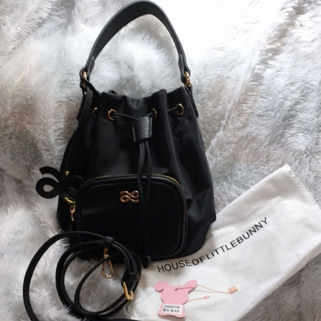 Tas wanita Fashion Terbaru Selempang - Tas wanita little buny bucket parasut