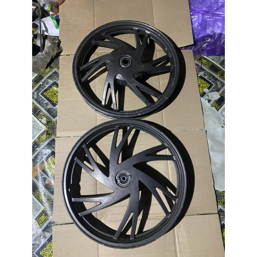 Velg pelek roda depan belakang suzuki skywave pnp hayate gigi 20T ring 16 original copotan motor