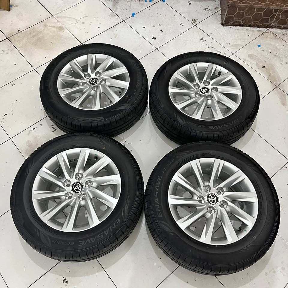 VELG MOBIL SEKEN ORIGINAL ZENIX R16 + BAN 205 65 RING 16