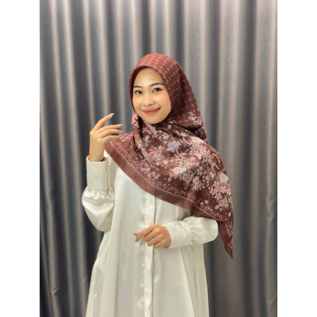 Amira -SHAFA Voal Printing Motif Hijab Segiempat Lasercut Premium Square Free Box