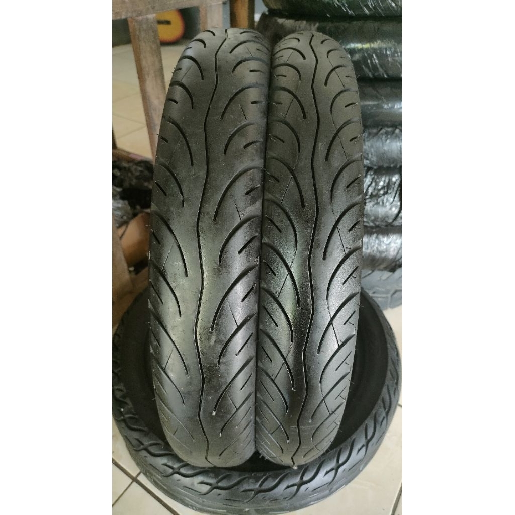 Sepasang ban ring 17 merk presa 70/90 80/90-17 kondisi 90%