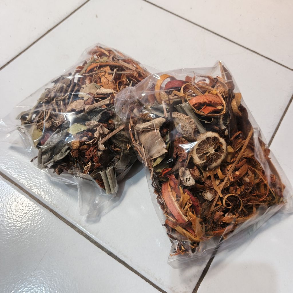 Rempah Mandi Spa / Timung Badan Spa / Ukup Badan Spa / Tangas Spa Tradisional, SPA Rempah Ratus Cebo