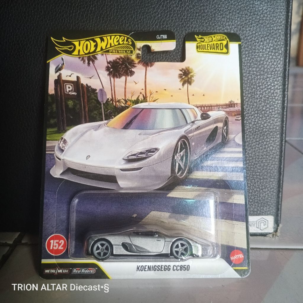 (TADS) [FREE PROCTOR] HOT WHEELS PREMIUM BOULEVARD : KOENIGSEGG CC850 (SILVER) (METAL/METAL REAL RID