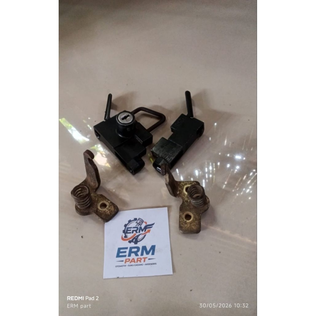 kunci jok pengait cangkolan Jok RXZ RZR Yamaha original
