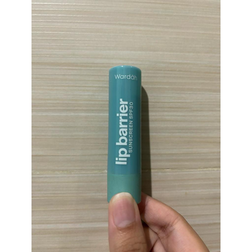 Preloved Wardah Lip Barrier Sunscreen SPF 30