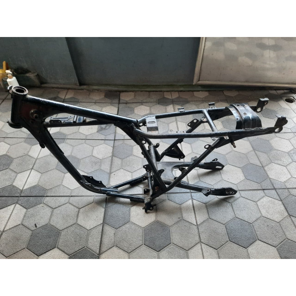 Rangka sasis frame chasis body original kawasaki binter merzy mercy KZ200 Platina CDI kotak