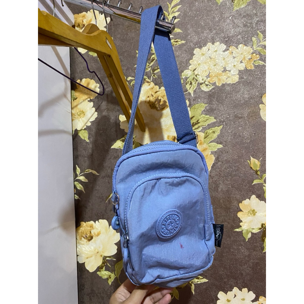 Tas slempang Wanita Nylon Sky Blue Preloved