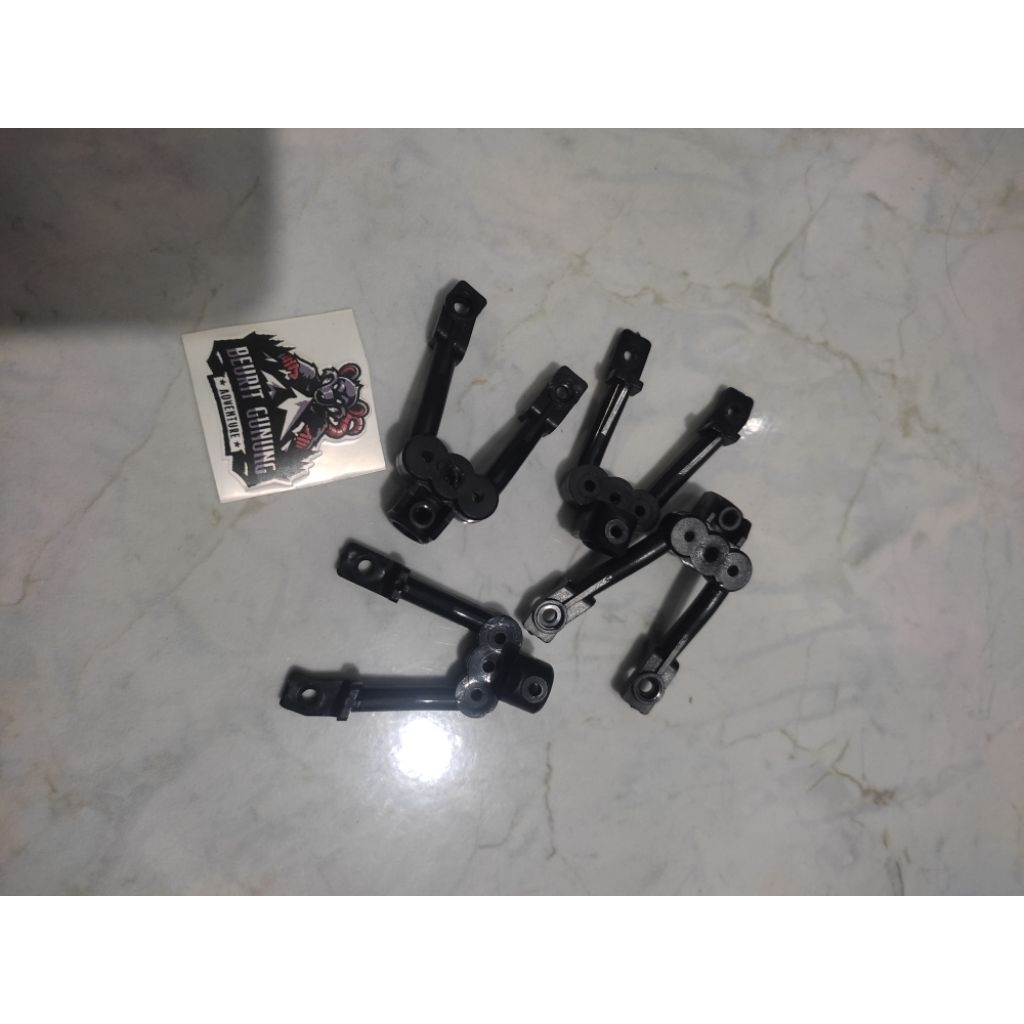 Shock tower original MN 128