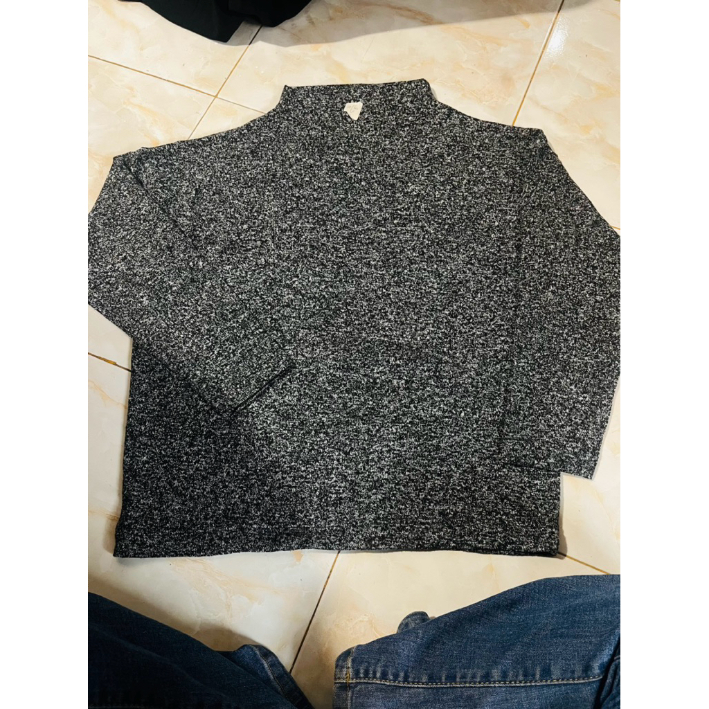 UNIQLO TURTLE NECK |PRELOVED|