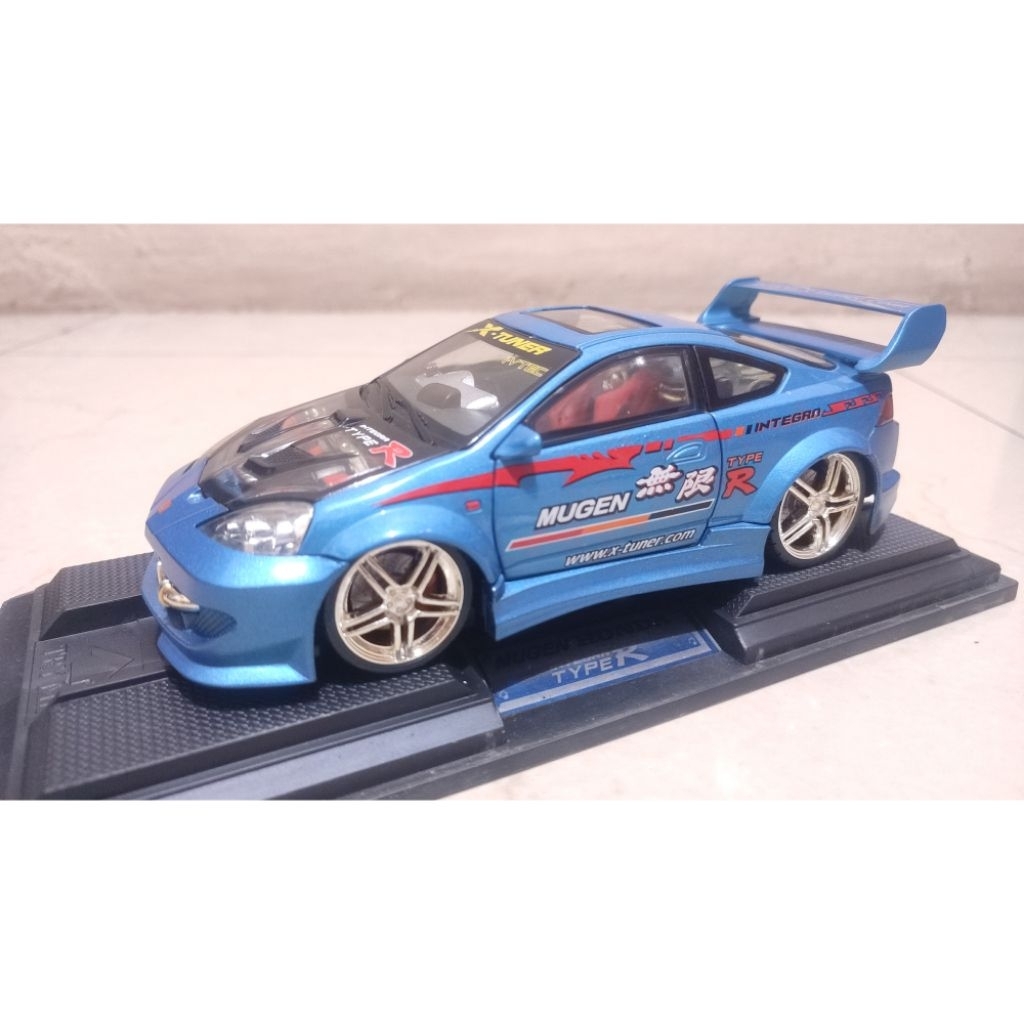 Diecast Kentoys Honda Acura Integra Type R Bleu avec Lumières 1:24