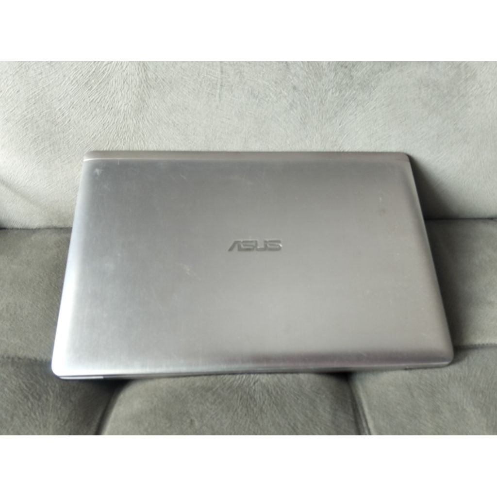 notebook asus S200e touchscreen core i3 matot
