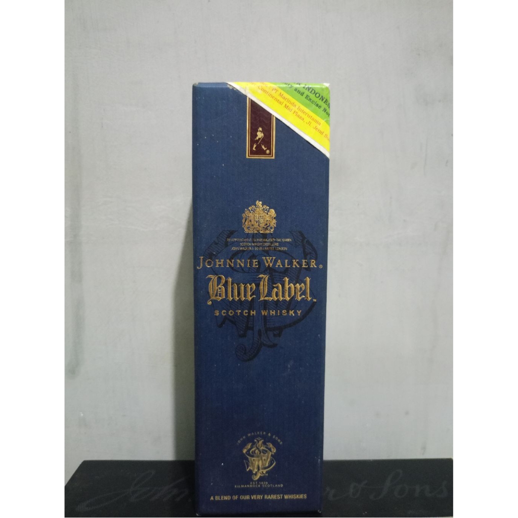 botol bekas blue label old mini