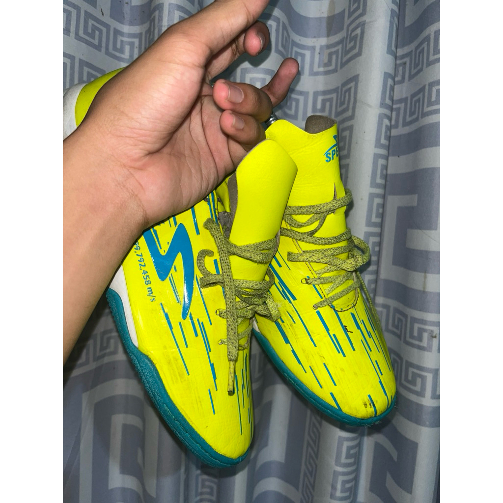 PAKET KECANTIKAN DNS SECOND FREE SEPATU FUTSAL/BOLA
