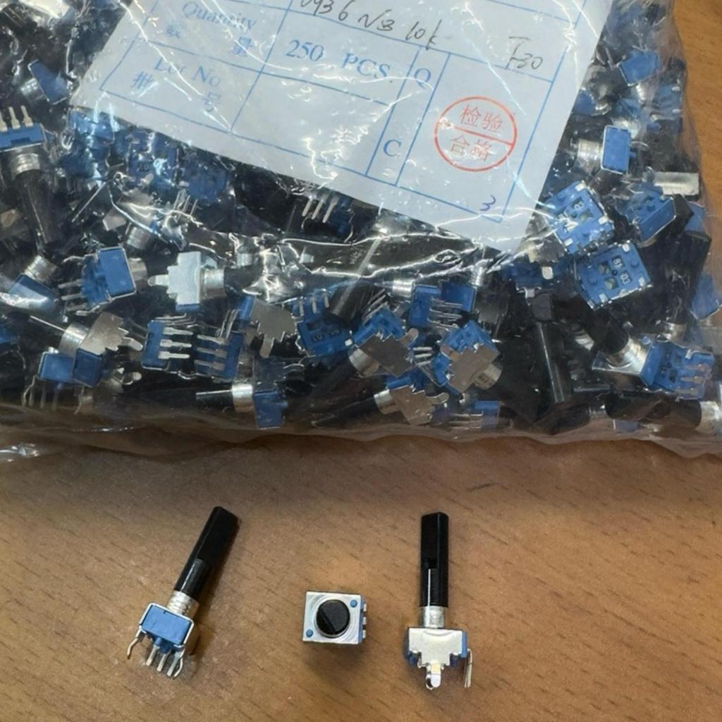 Potensio mono 10k 3pin potensio meter 10k mono B103 biru kecil 3kaki
