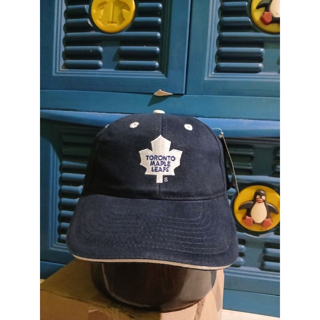 Topi toronto maple