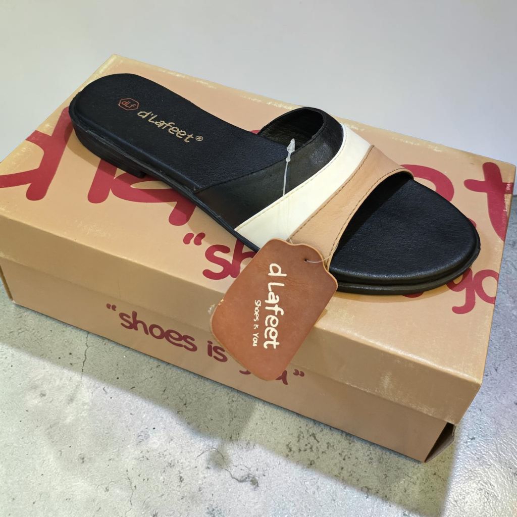 d'Lafeet Sandal Wanita - Zoya