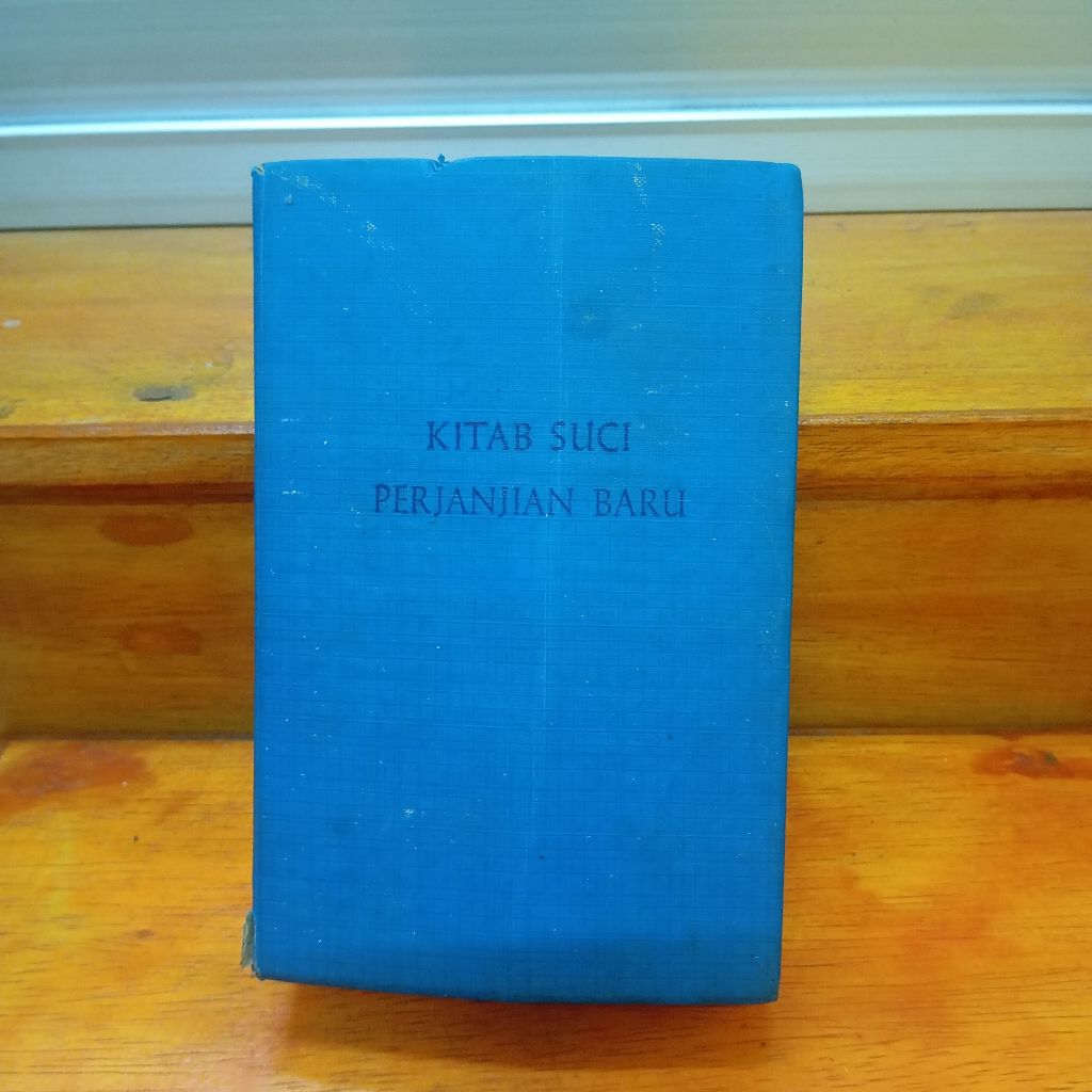 KITAB SUCI PERJANJIAN BARU  tahun 1982 percetakan Arnoldus ende