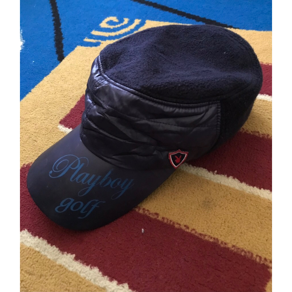 topi golf playboy second