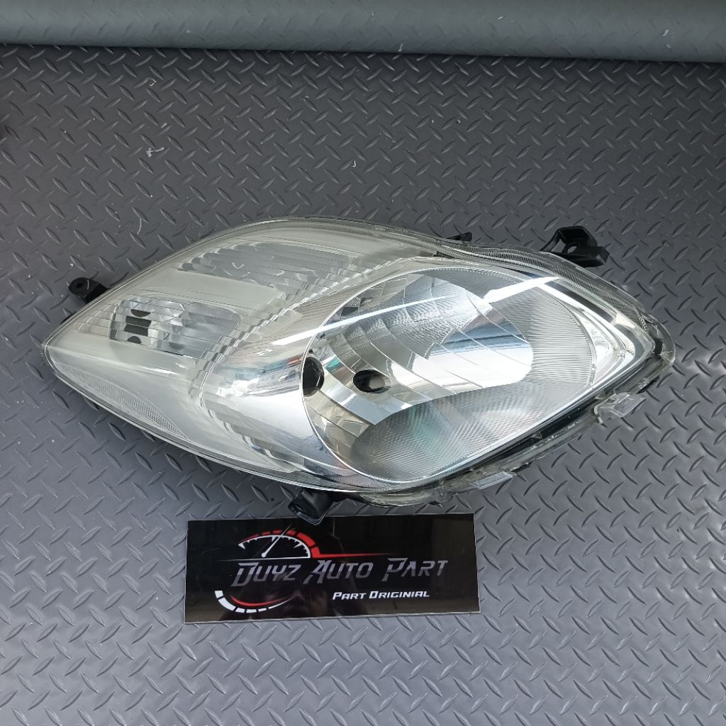 Headlamp lampu depan Yaris bakpao 2010 - 2014