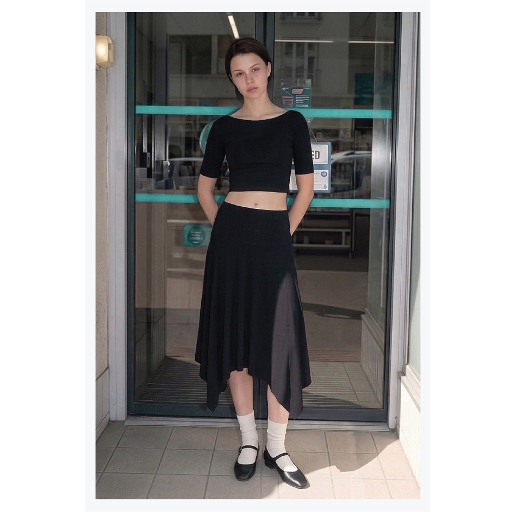 DEBUTE - KITSY SET (TOP+SKIRT)