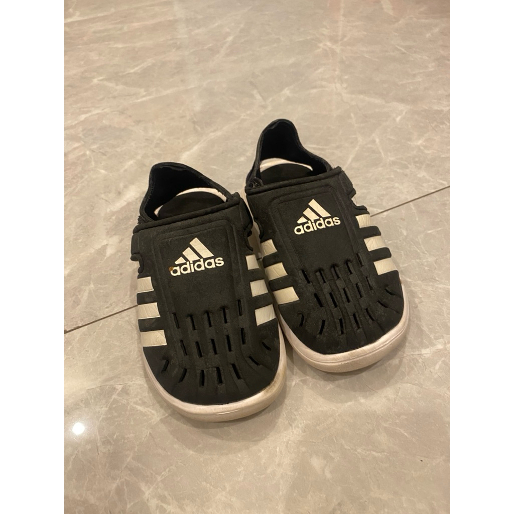 Preloved Sendal Adidas anak