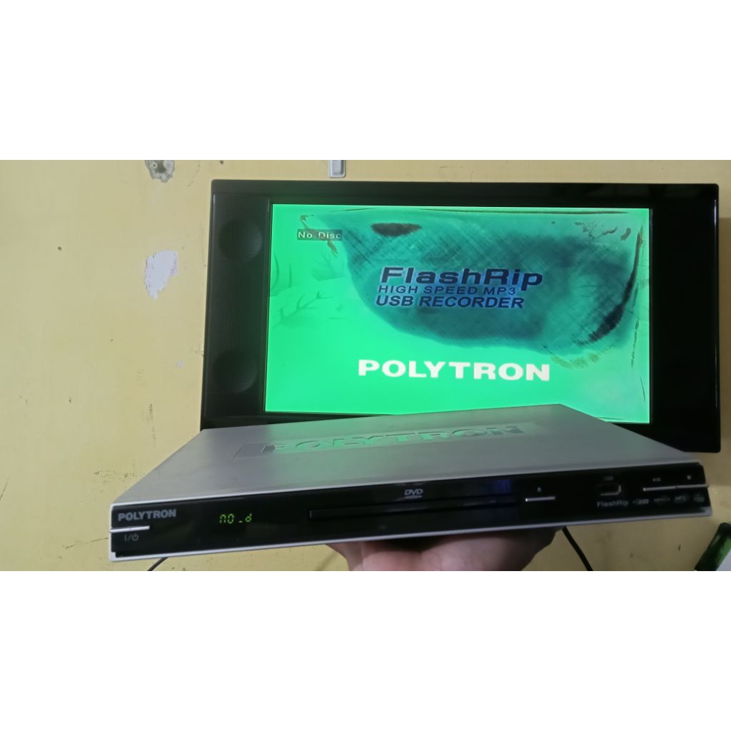 DVD player merk polytron model 2167G