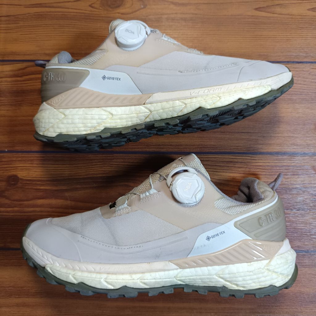 Sepatu Outdoor Nepa Goretex Second Original Krem size 39,5