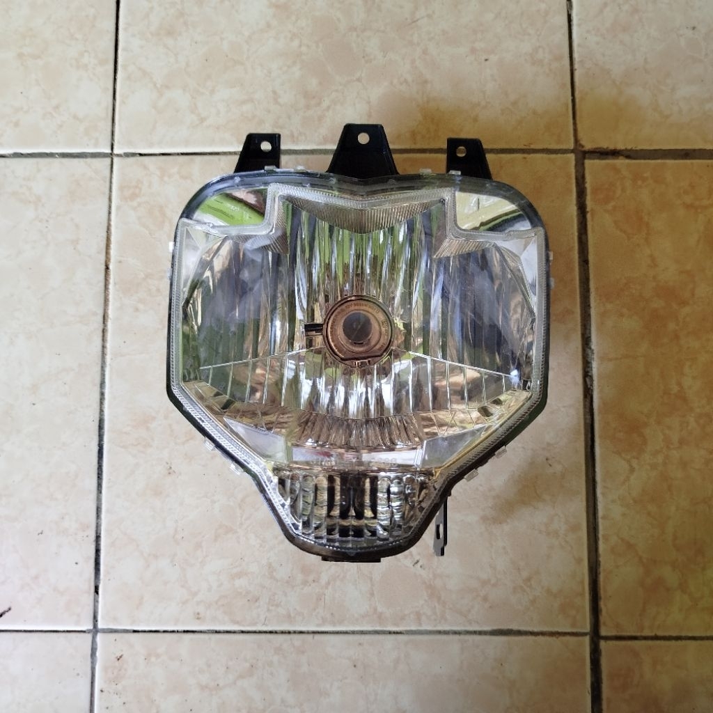 Reflektor Reflector Headlamp Lampu Depan Byson Bison Fi Injeksi Original YGP