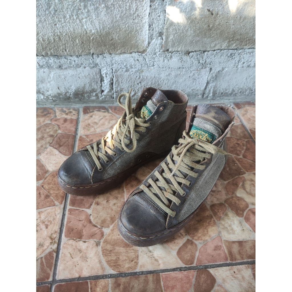 sepatu exodos 57