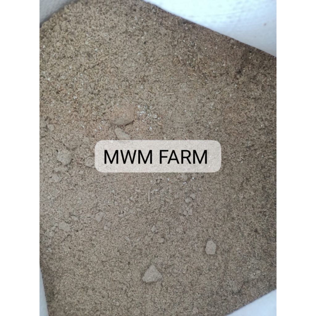 Dedak padi pakan ayam