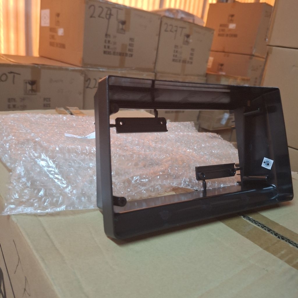 Frame Headunit Grandmax 9 inch