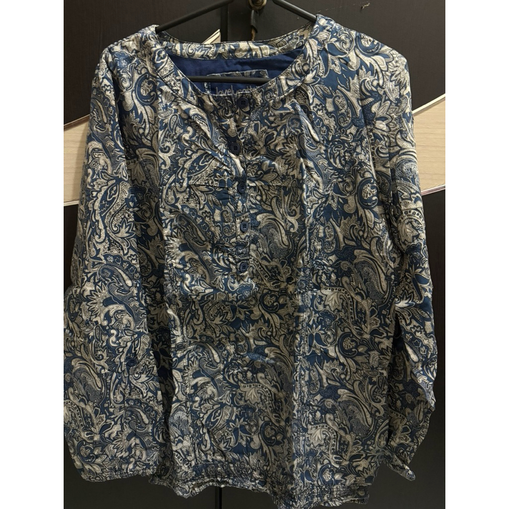 Blouse wanita Exit