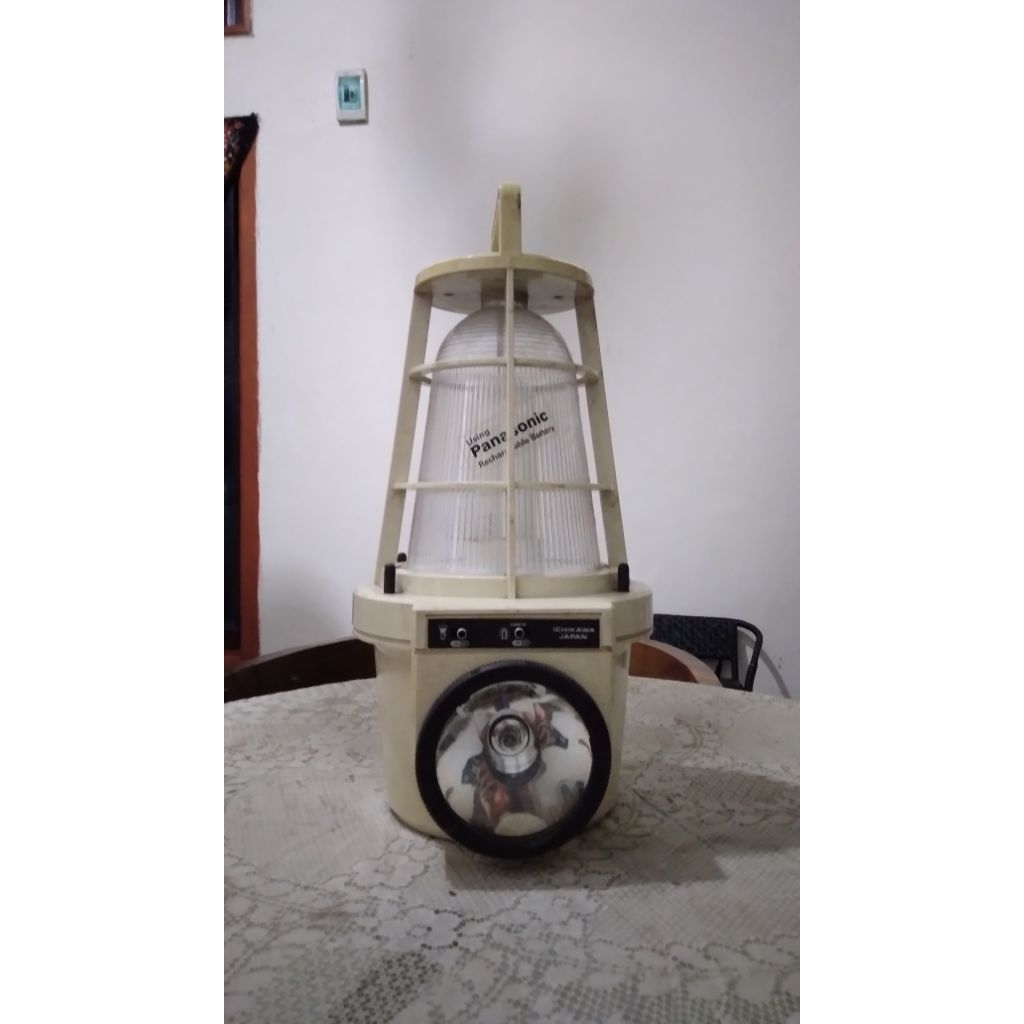lampu penerangan lentera darurat jadul
