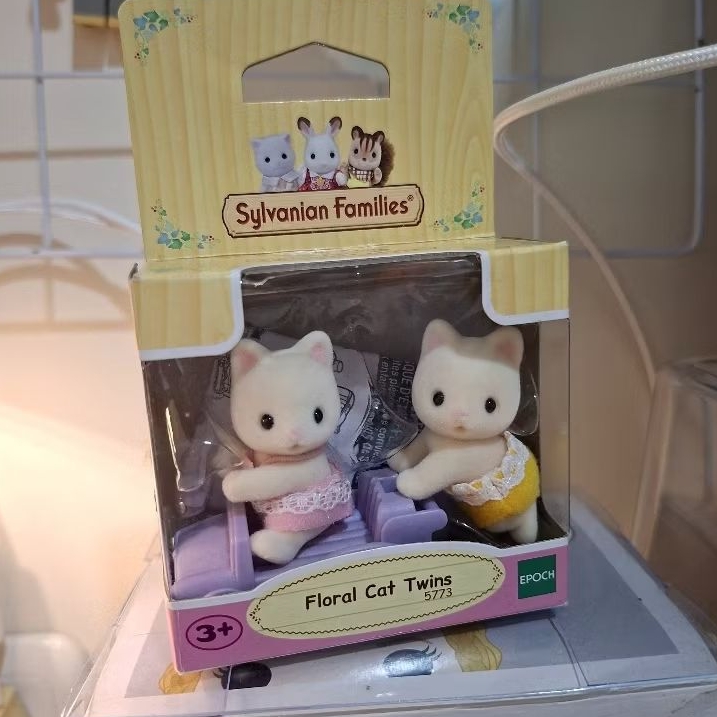 FLORAL CAT TWINS SYLVANIAN (unsealed)