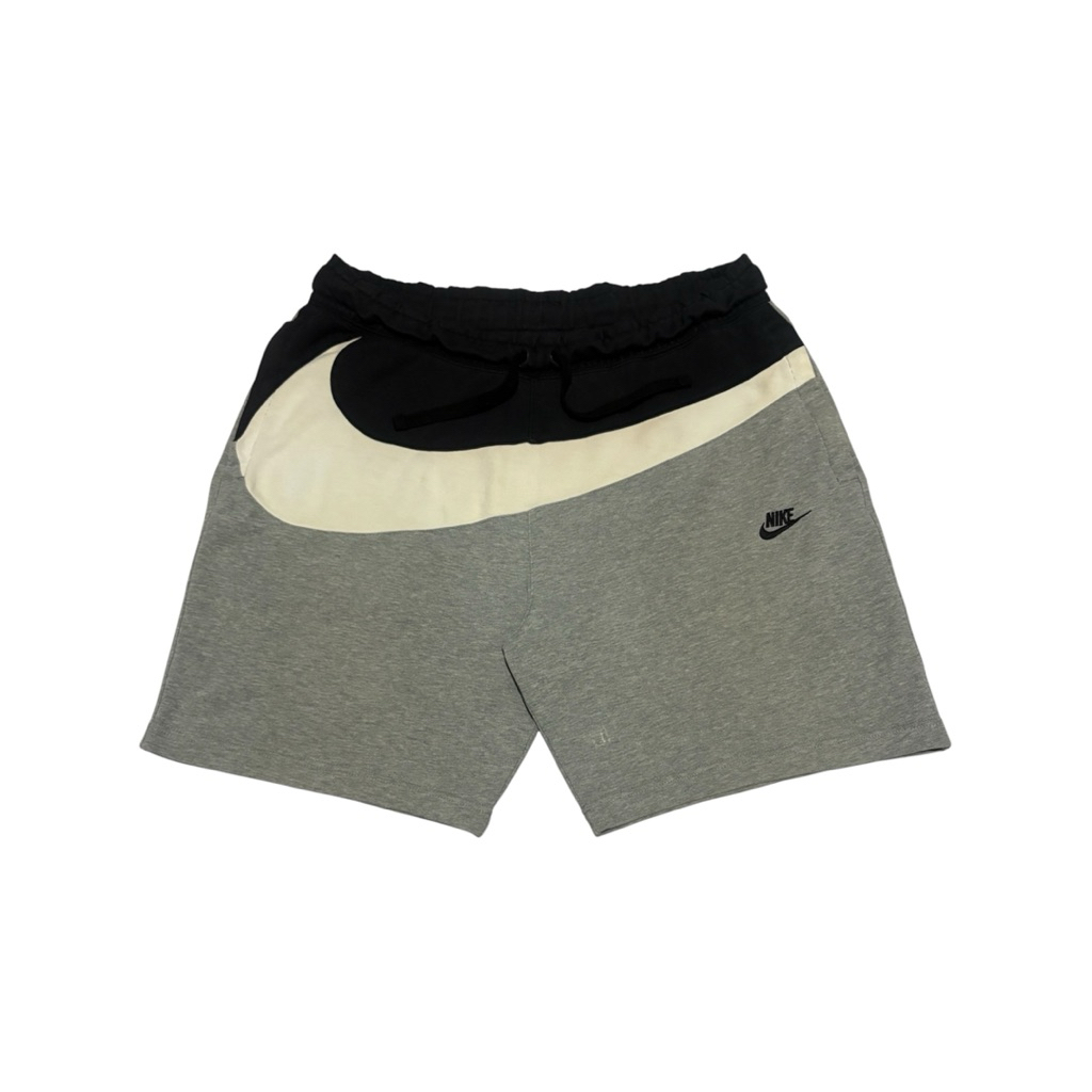 Nike big swoosh short pants