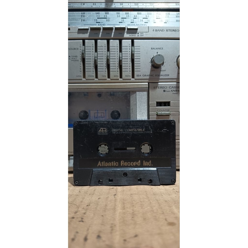 kaset pita pop Manado Pance Pondaag