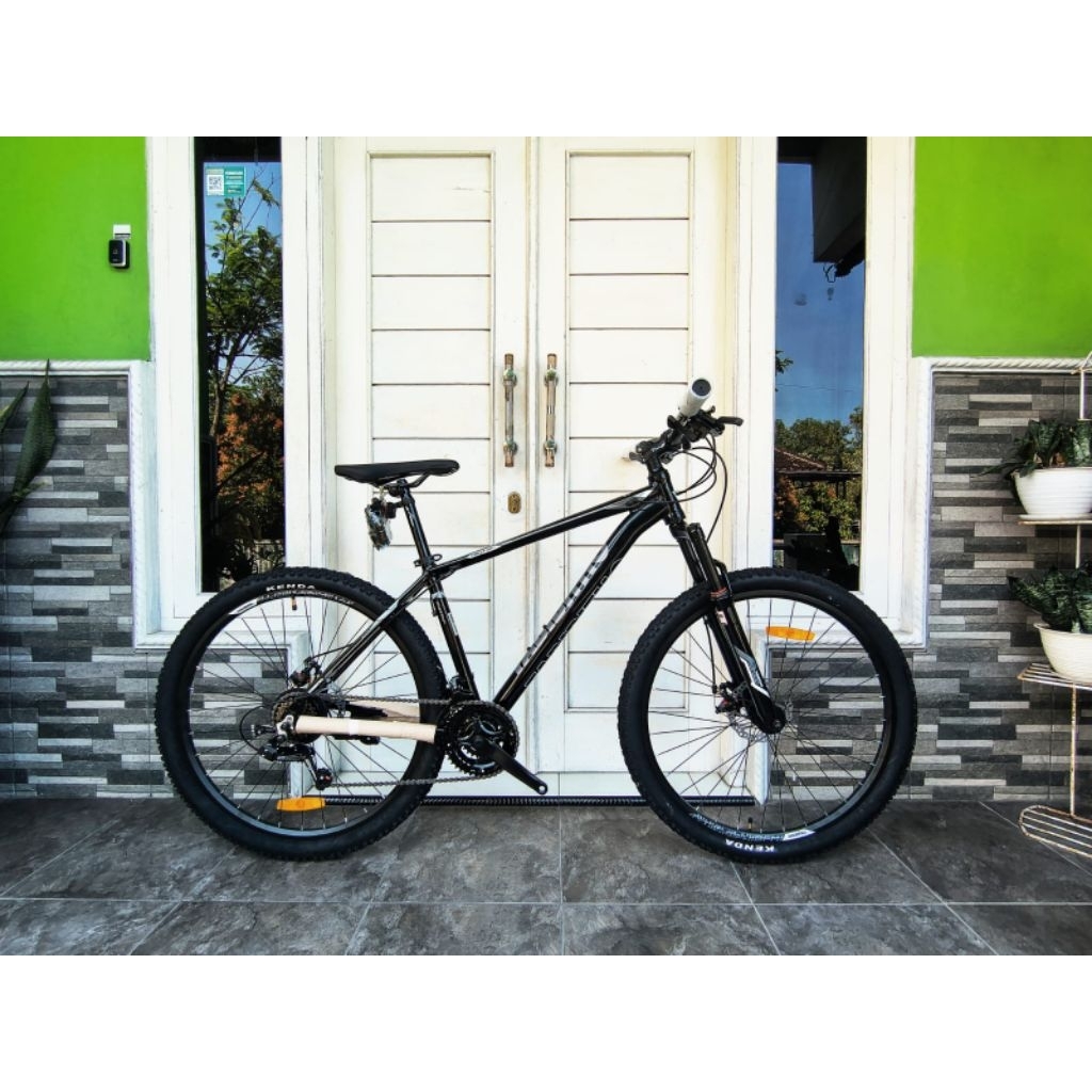 Sepeda MTB Thrill Tabibitho Mischief Comp Frame Aloy Internal Kabel Size 27,5