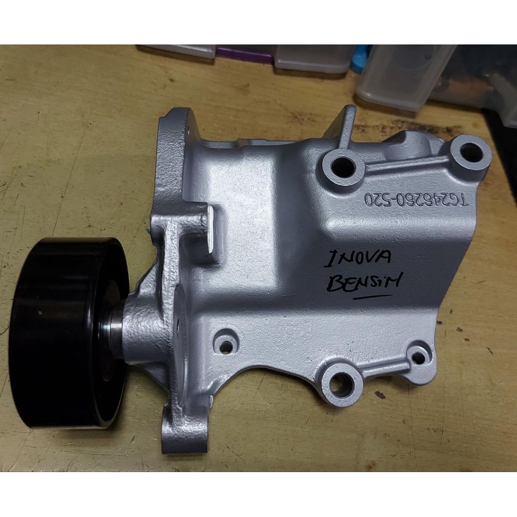 Breket Bracket AC Innova Bensin 2010 Original Toyota