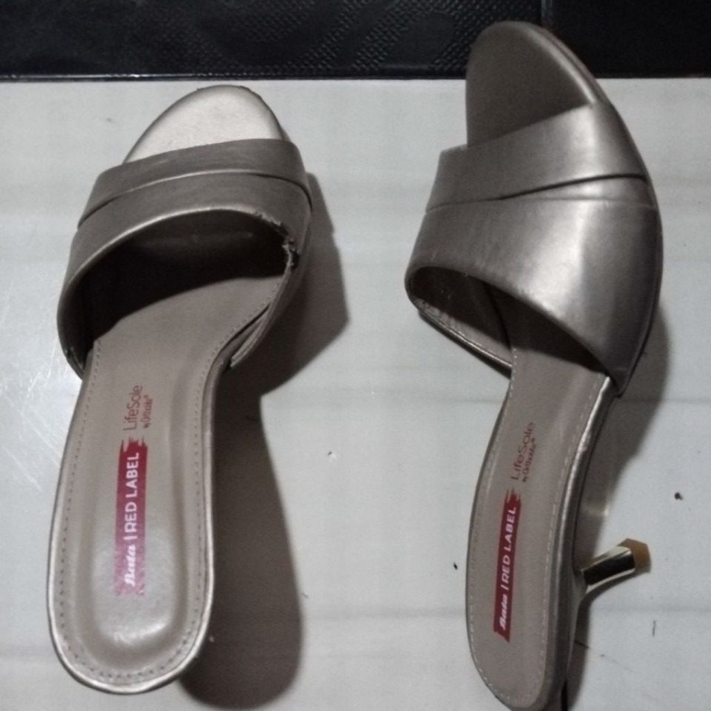 (NEW ) SALE Defect Heels by BATA Red Label