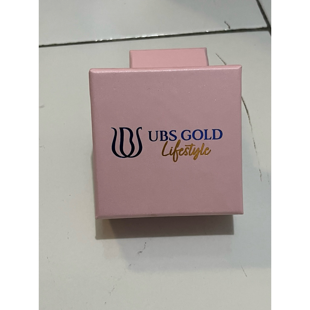 Kotak Cincin UBS Lifestyle