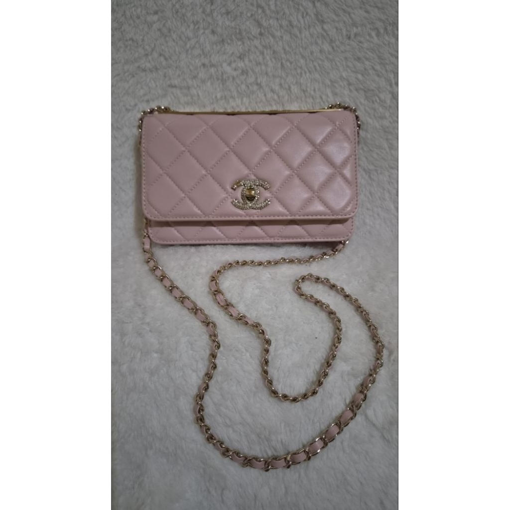 Preloved Chanel Trendy CC Wallet on Chain