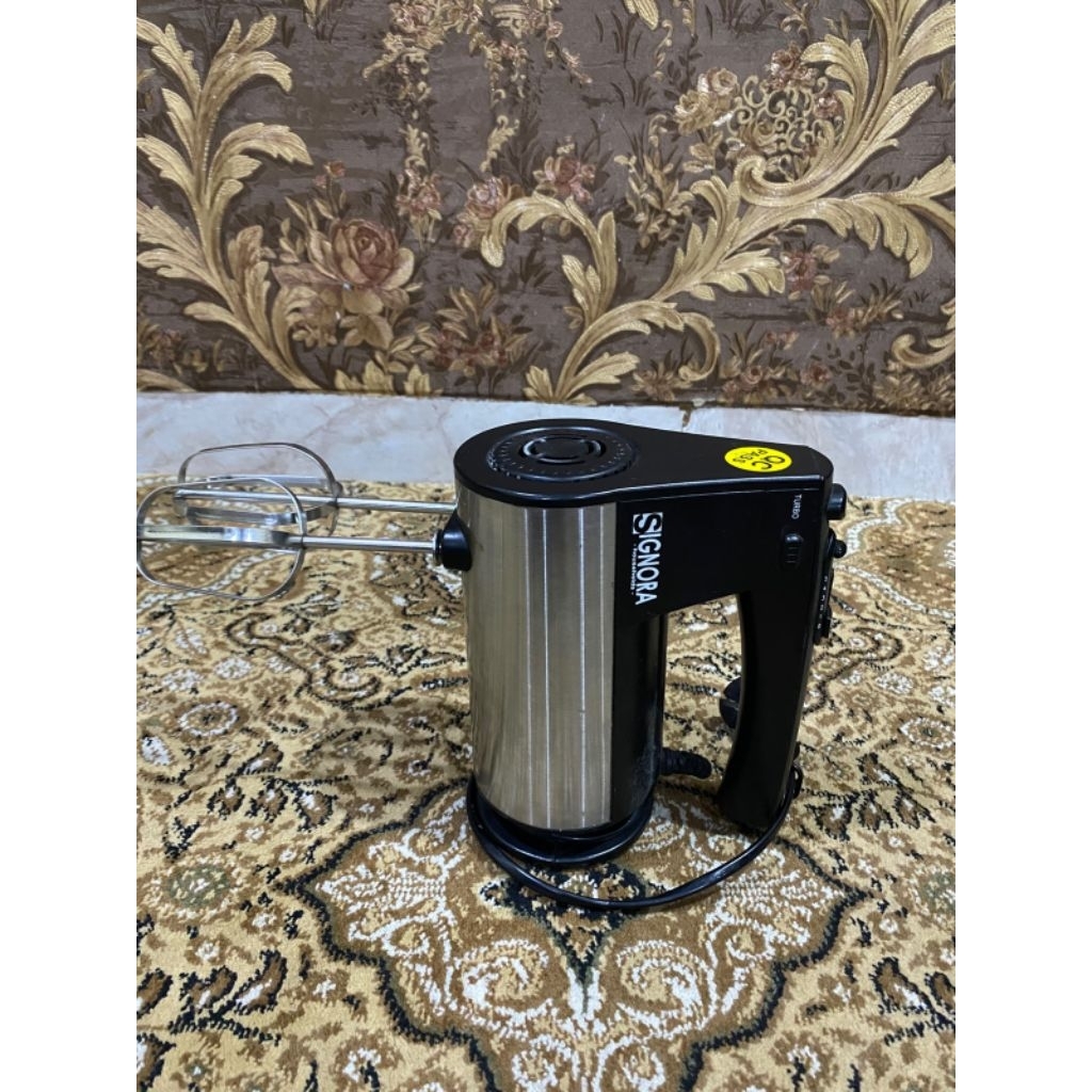 Signora hand mixer preloved