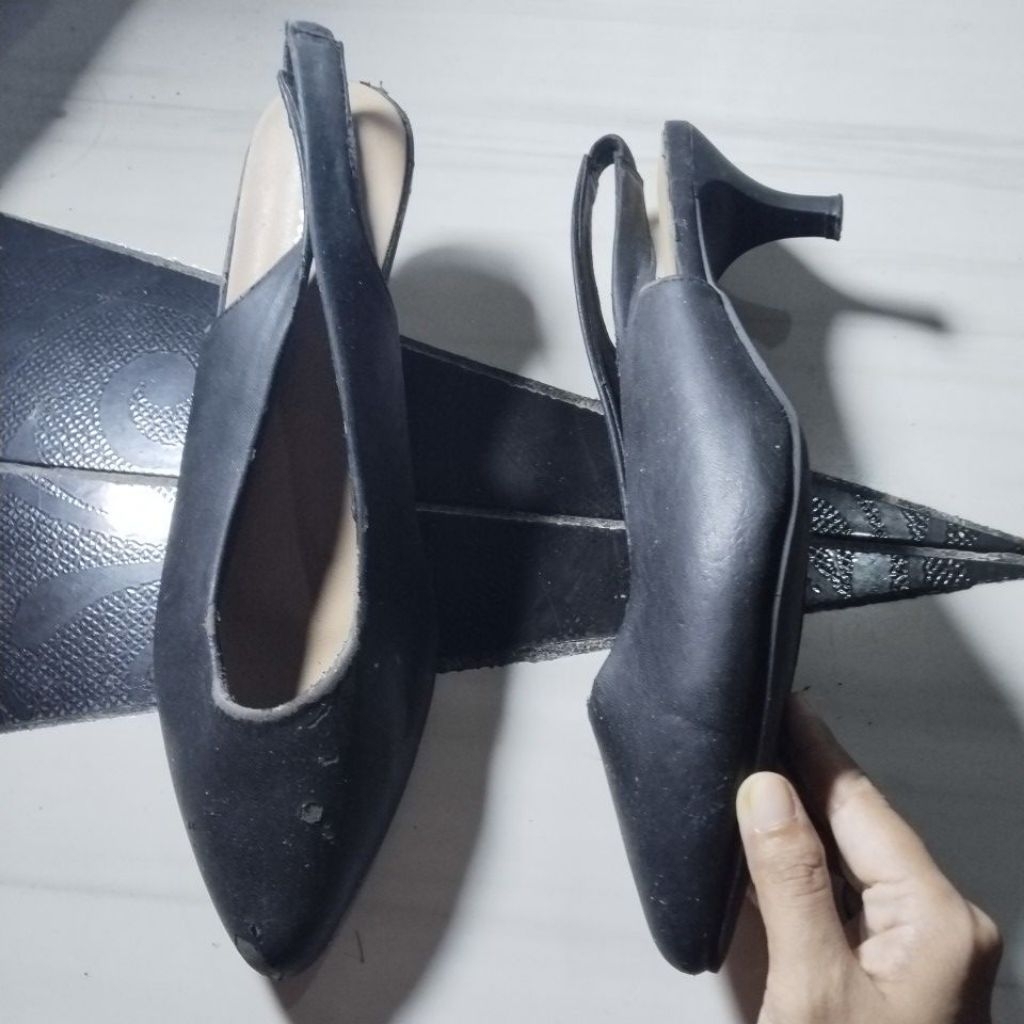 (NEW ) SALE Rijek Heels BATA