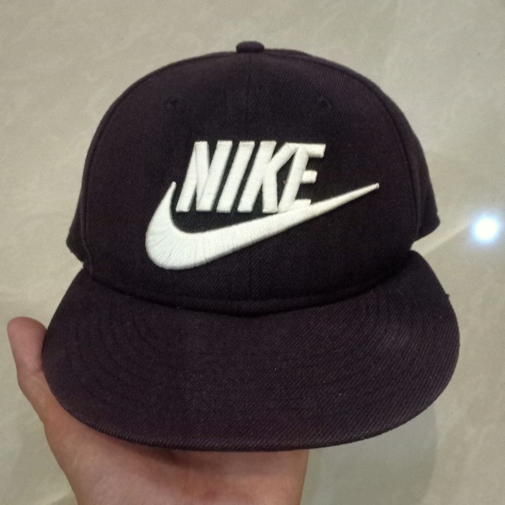 Topi Snapback Nike