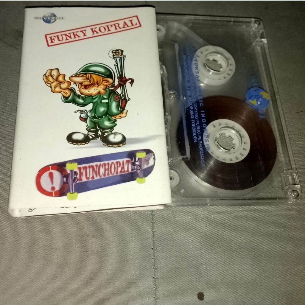 Kaset pita:Funky kopral-Funchopat