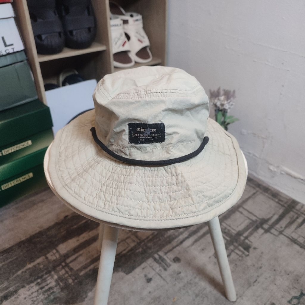 topi bucket hat eider