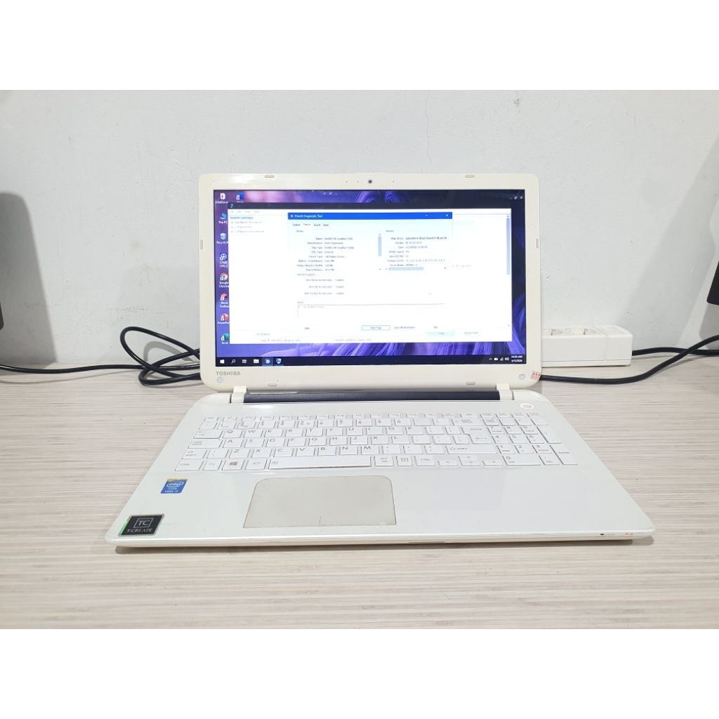 Laptop Toshiba 15.6inch slim core i5 5200U gen 5